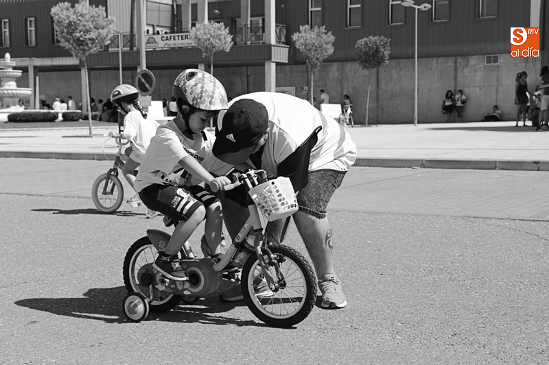 Foto 3 - Deportistas de todas las edades se suman a la fiesta del Día de la Bici