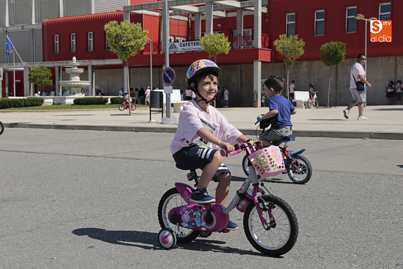Foto 2 - Deportistas de todas las edades se suman a la fiesta del Día de la Bici
