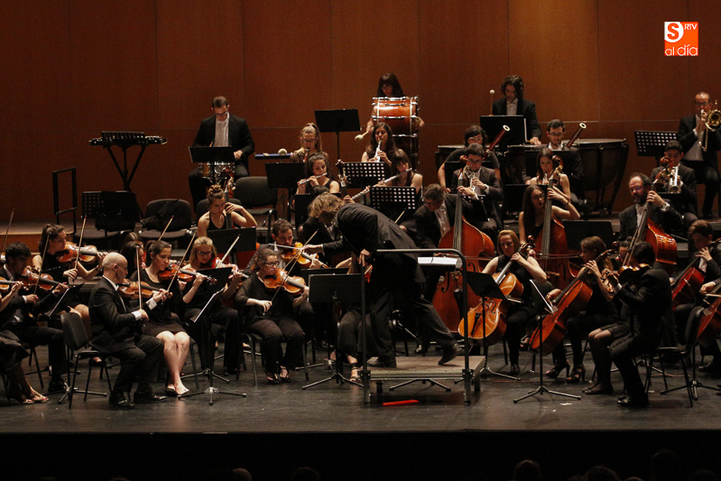 ‘Refugiados’, obra-protesta contra las crueldades que castigan a los más vulnerables