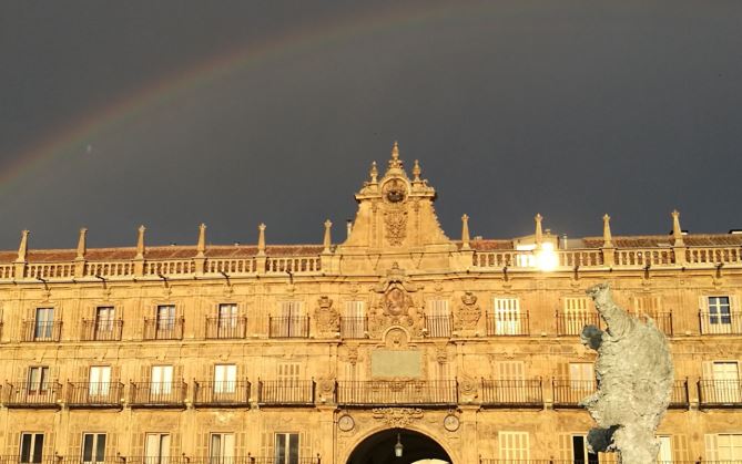 Arco Iris sobre la Plaza Mayor. Foto: José Antonio Vicente