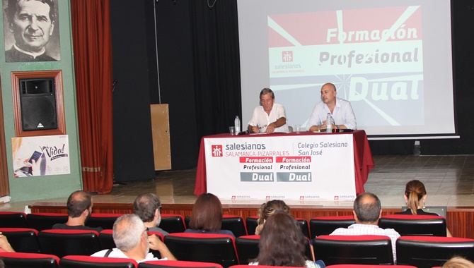 Jornada sobre la nueva FP dual, organizada en el centro Salesianos San José