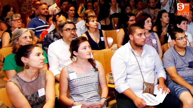 El encuentro resulto un éxito y llenó el salón de actos de la Casa de las Conchas / Foto de David Fernández