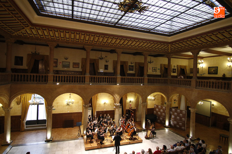 Foto 6 - Gran exhibición de la Joven Orquesta Sinfónica Antonio Machado en el Casino