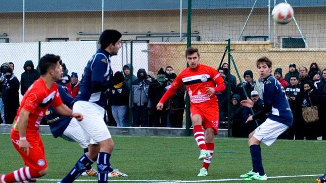 Manu González, en un partido con Unionistas