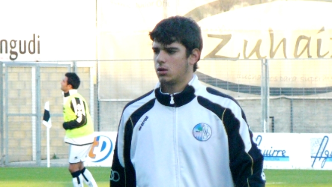 Carlos de la Nava, exjugador de la UDS que se incorpora a Unionistas