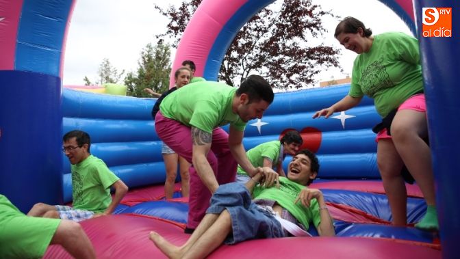 Una de las atracciones que más gustó fue la de los hinchables / Fotos de Alberto Martín