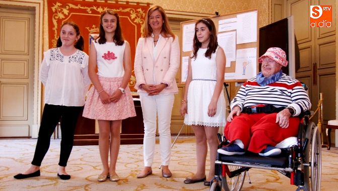 Ganadoras del concurso para escolares de Educación y Seguridad Vial / Foto de David Fernández