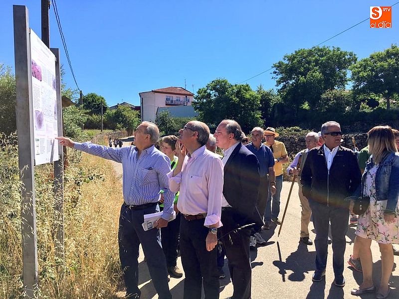 Cada localidad cuenta con paneles informativos de la ruta Sierra de la Calería