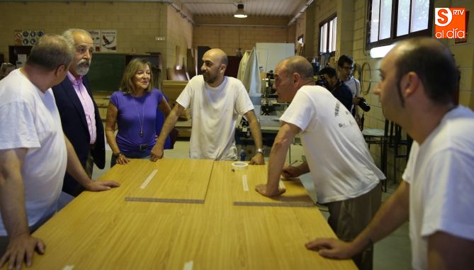 Visita de la concejala a los alumnos del programa de formación. Fotos: Alberto Martín
