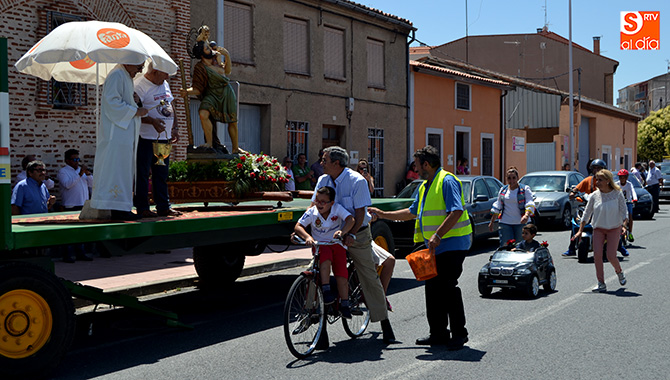 La bendición de vehículos congregaba a decenas de conductores a las puertas de la Ermita del Humilladero un año más