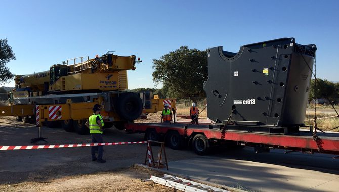 La trituradora es la primera pieza del equipamiento que integrará la mina