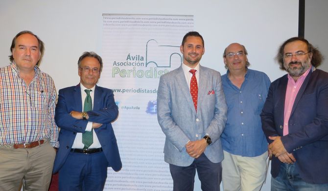 García Yebra, Pulido, Budiño, Muñoz Quirós y Alencart, miembros del jurado del 2016