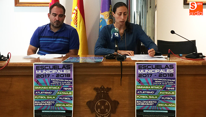 La concejal de deportes Pilar García y el Coordinador Municipal Jorge García presentaban el balance del pasado curso y la nueva temporada