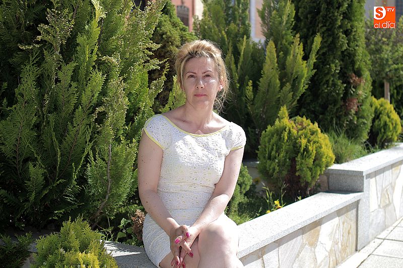 Rosa Hernández invita a todos a disfrutar de las fiestas del Carmen.