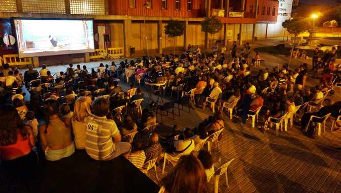 Cine al aire libre en Villares de la Reina