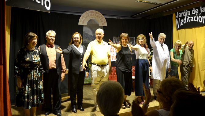 Ateneo Teatro arrancó los aplausos del público de Hinojosa de Duero