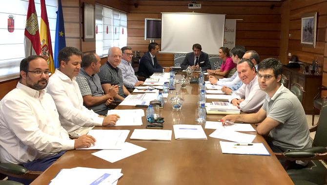 Momento de la reunión presidida por Suárez-Quiñones / JCyL