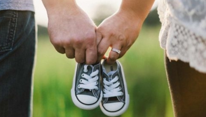 La patria potestad son todos los derechos y deberes de los padres en relación con sus hijos menores de edad no emancipados