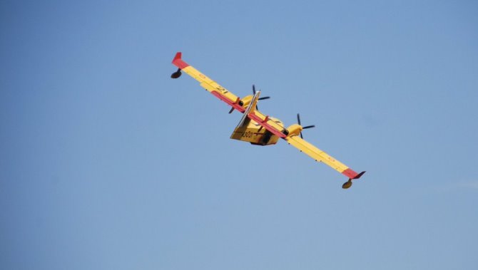 El Mapama envía dos aviones anfibio a Portugal