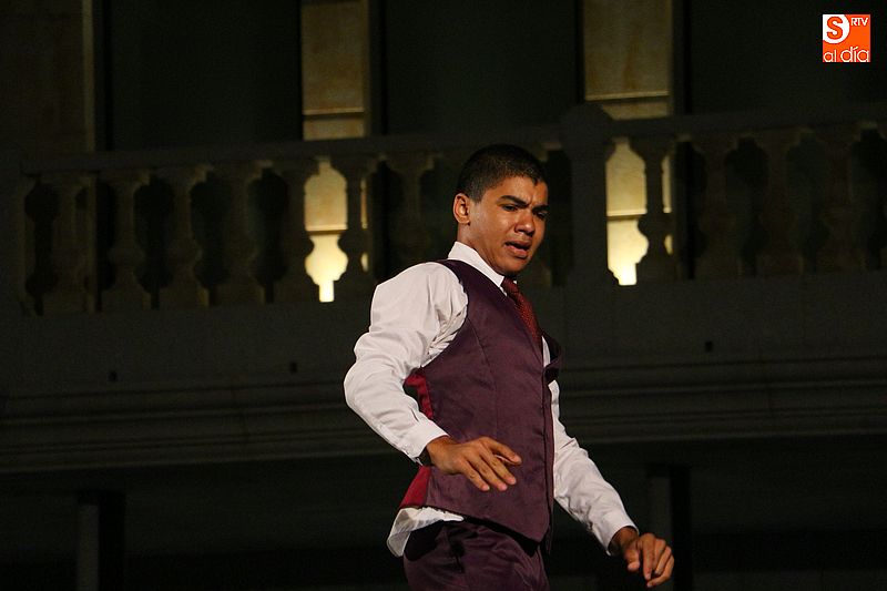 Los vecinos se rinden ante el hechizo flamenco