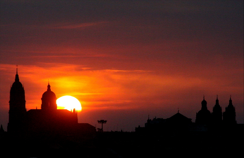 Ciudad de mirada infinita