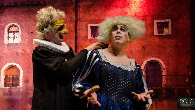 Una de las escenas de la obra Los dos gemelos venecianos
