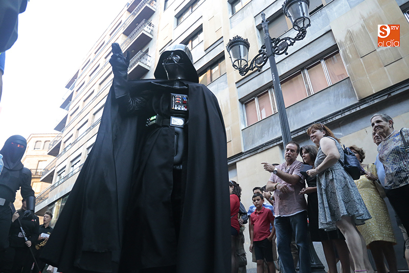 Desfile de la Legión 501 por las calles de la ciudad. Foto: Alejandro López