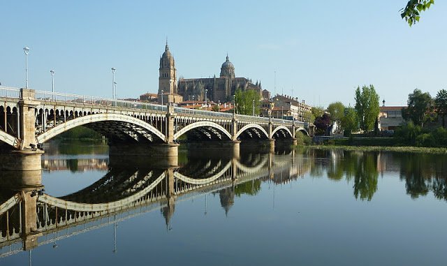 El hombre, de 70 años, se baña de noche en el Tormes en una zona no auutorizada