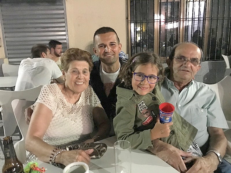 Familias, amigos y peñas, en la antesala de las fiestas