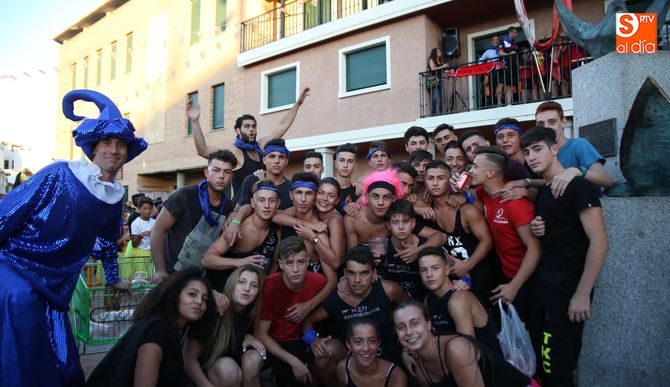 Gran ambiente en la inauguración oficial de las fiestas de San Roque. Foto: Alberto Martín