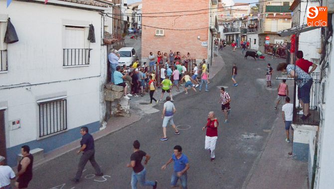 La calle La cubre cobraba el protagonismo de los encierros de antaño / REP. GRÁFICO: DAVID BARRUECO