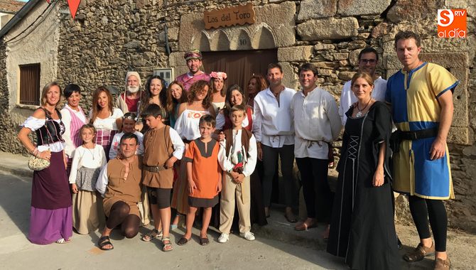 La peña Los del Toro realizaropn el ágape y la fiesta de la boda / REP. GRÁFICO: A.V.B.