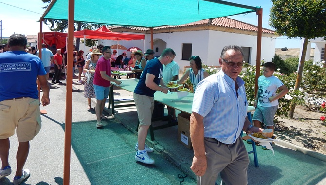 Paella popular en Almenara de Tormes