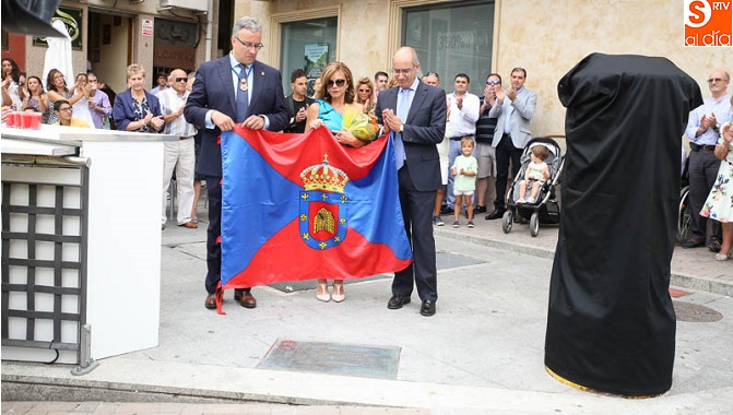 La villa recuerda a las víctimas de la explosión de 1967 con una placa conmemorativa