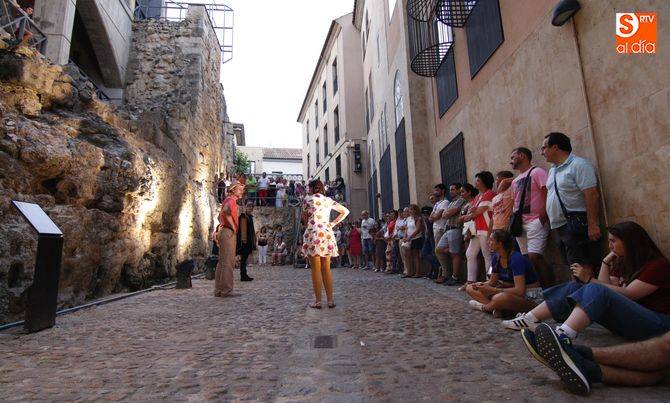 Representación de Los Absurdos Teatro en La Cueva de Salamanca