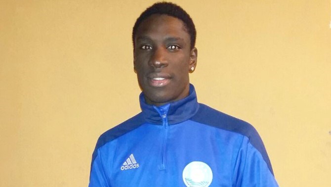 Mansour Seck, en su presentación como jugador del Ibiza