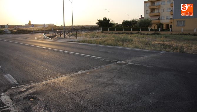 Por el momento los pasos de cebra habrán de esperar / CORRAL