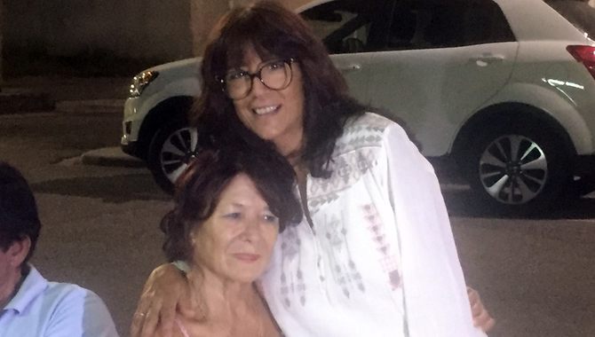 Pilar celebra su cumpleaños rodeada de familiares y amigos  