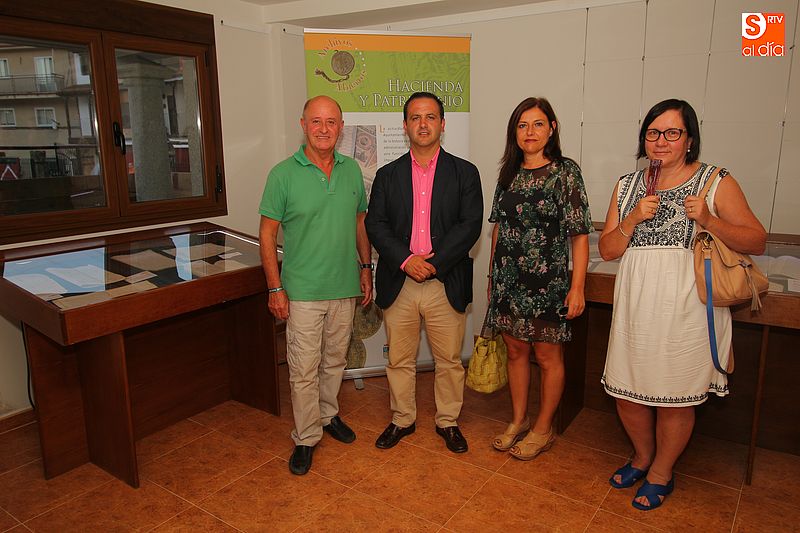 La muestra de los documentos más antiguos estará abierta al público hasta el 1 de octubre.