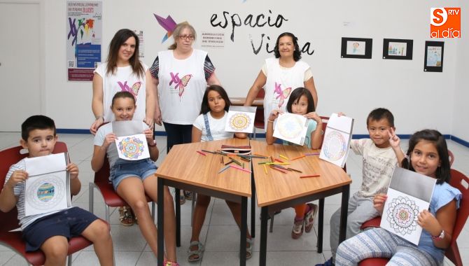 Niños que participaron en uno de los actos en el CC El Tormes