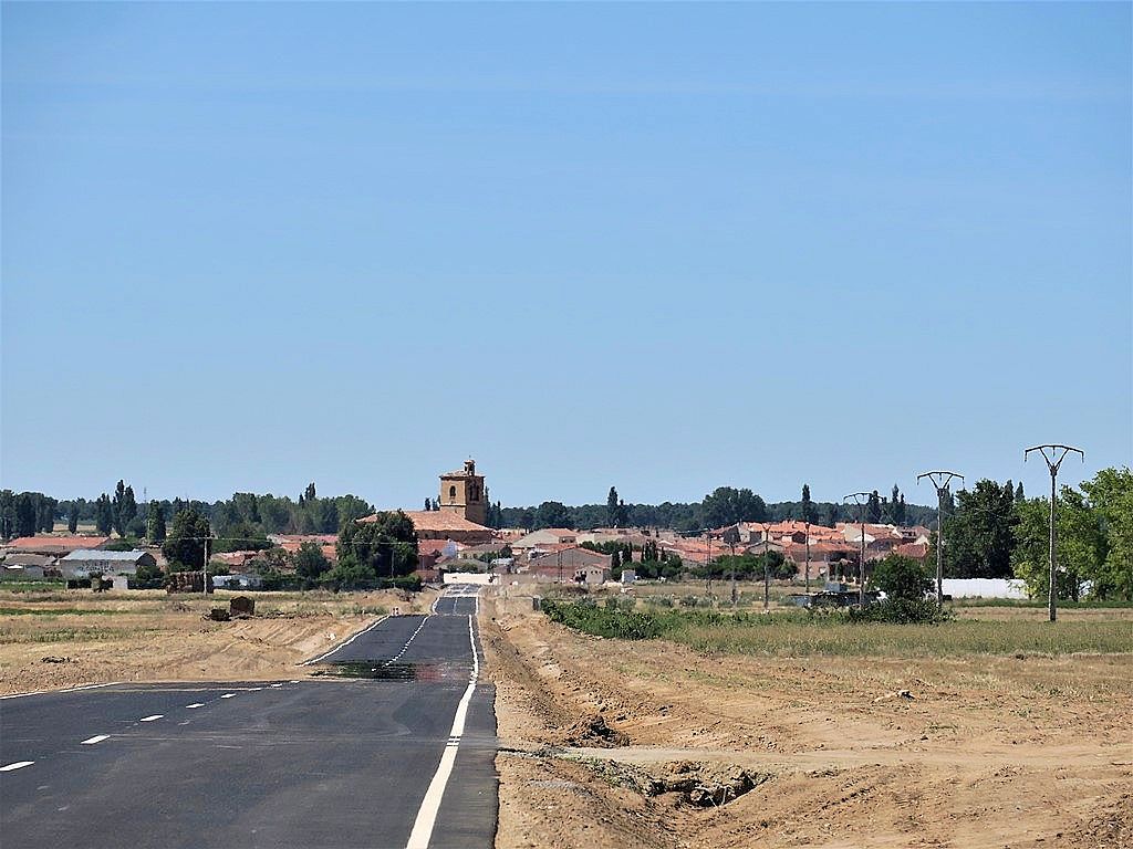Panorámica de Cantalpino desde la carretera de la estación o de Cañizal | Reportaje gráfico: Ángeles Rebollo