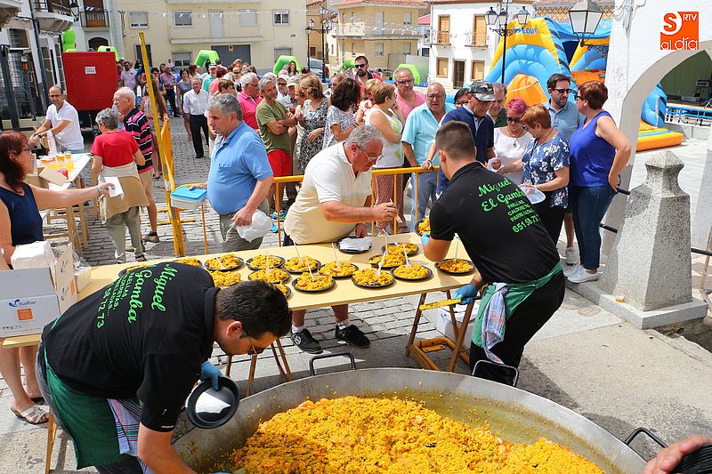 Las fiestas llegan a su cenit con la multitudinaria paella