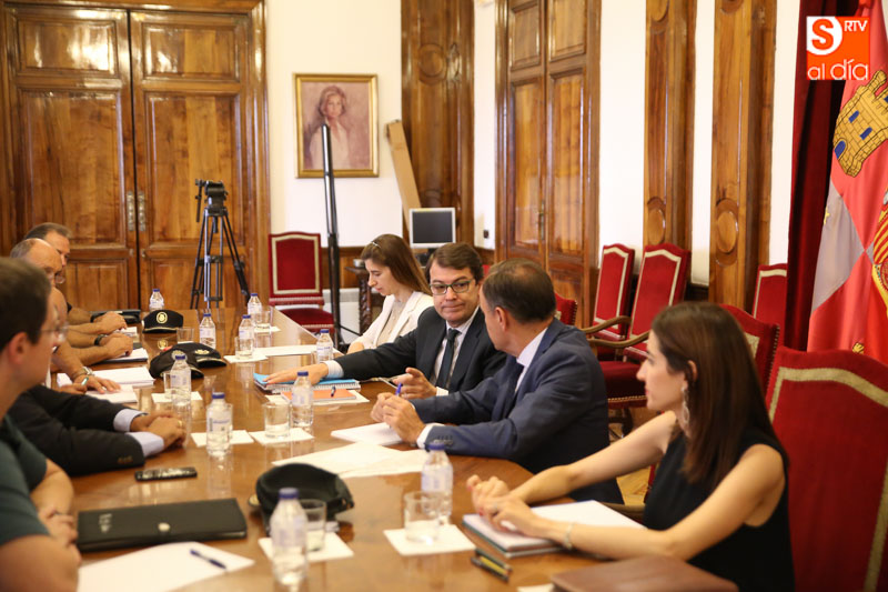 El alcalde de Salamanca, Alfonso Fernández Mañueco, y el subdelegado del Gobierno en Salamanca, Antonio Andrés Laso / Foto de Alberto Martín