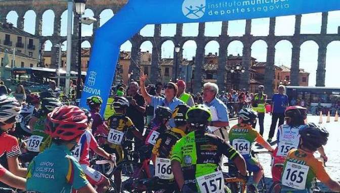 Gran ambiente en Segovia para la última prueba de la Copa Escuelas