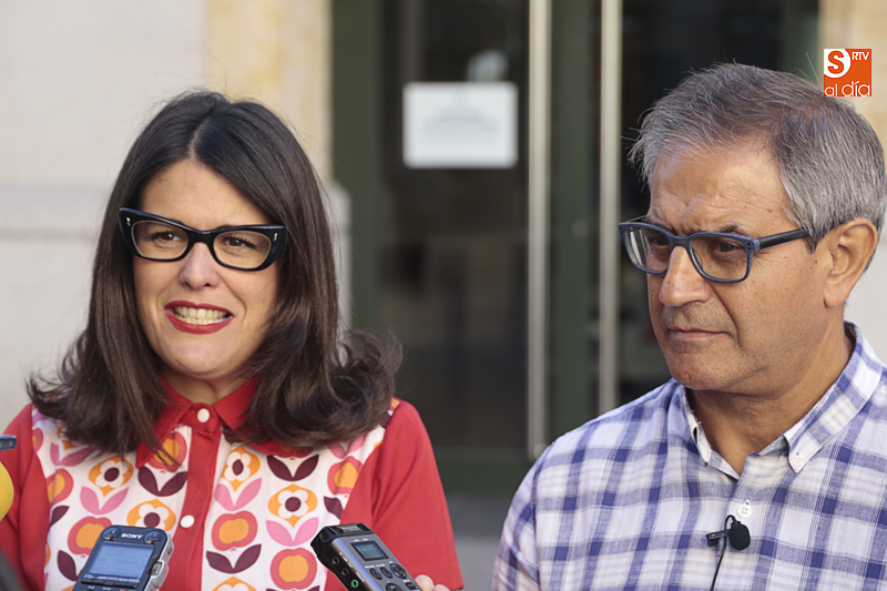 Virginia Carrera y Gabriel Risco, concejales de Ganemos Salamanca (Foto de Álex López)