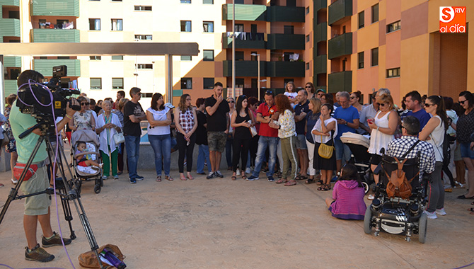 Los vecinos del edificio Infanta Leonor denunciaban hoy en las televisiones nacionales la problemática que viven por la supuesta ocupación