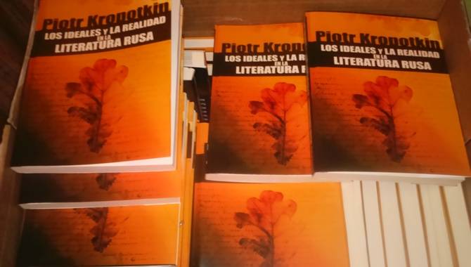Los ideales y la realidad en la literatura rusa, de Piotr Kropotkin