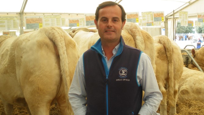 El ganadero salmantino Emilio Ortega
