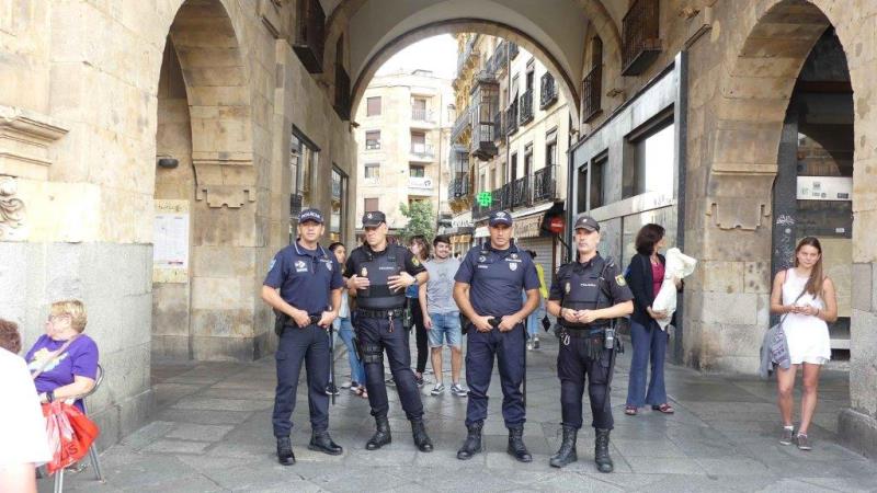Foto 6 - Policías portugueses colaboran en el despliegue de seguridad de las Fiestas