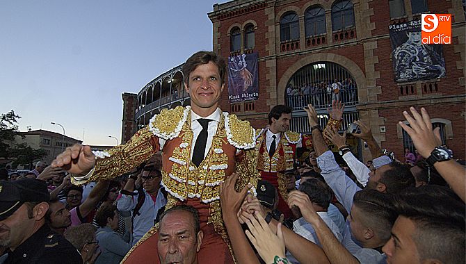 El Juli y Juan del Álamo salen por la puerta grande de La Glorieta/ Foto: Adrián Martín